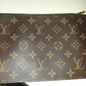 Louis vuitton wristlet